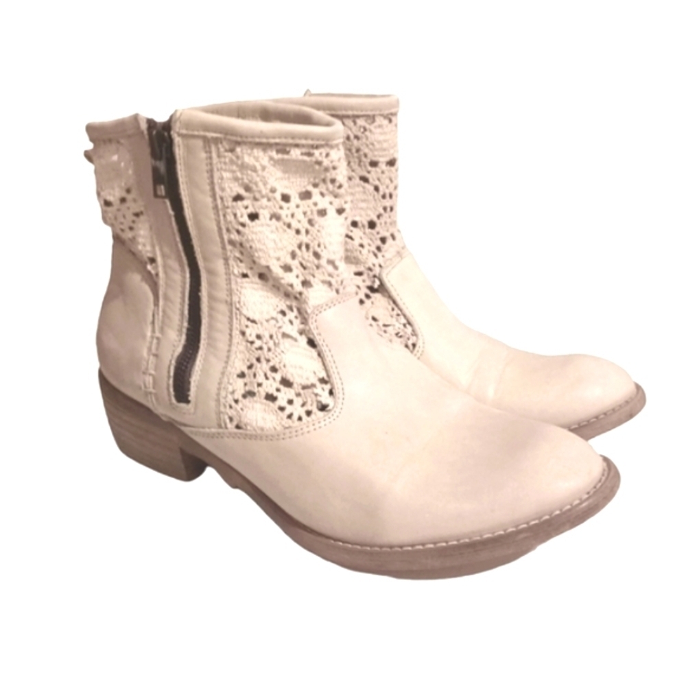 Anthropologie Musse & Cloud Suede Macrame Ankle Boots Booties size 10